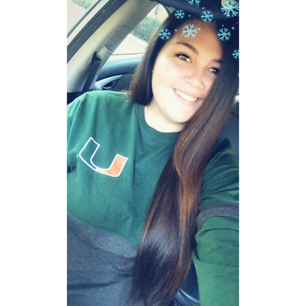 Meet your Posher, Kayla